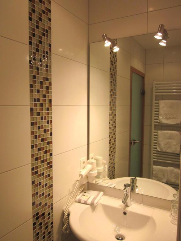Der Schuetzenhof Hotel Бад Нойенар-Арвайлер Екстериор снимка